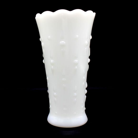 Vintage 7” Anchor Hocking Milk Glass Flower Vase Teardrop & Pearl Pattern - Picture 3 of 6